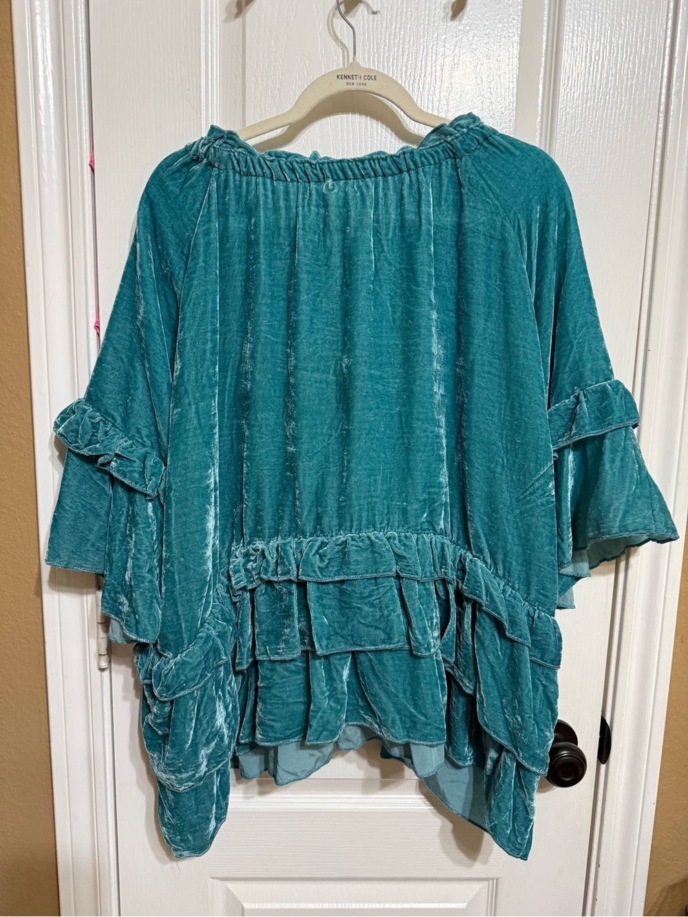 H245 NWT A Rare Bird OS Set Teal Blue Boho Velvet Top Floral Bird Wide Leg Pants - Picture 12 of 16